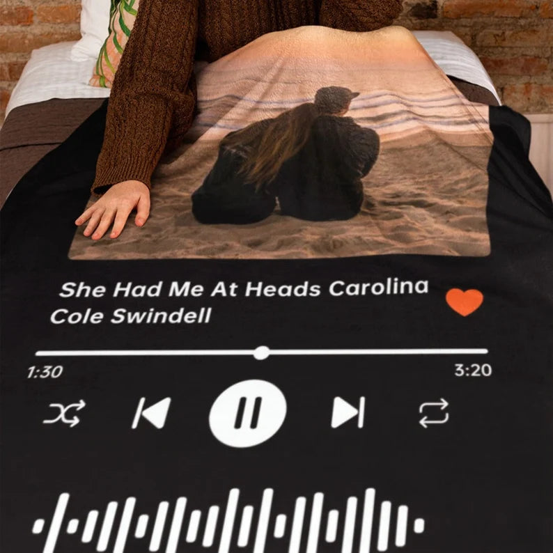 Bevalora™ Ultimate Love Song Blanket